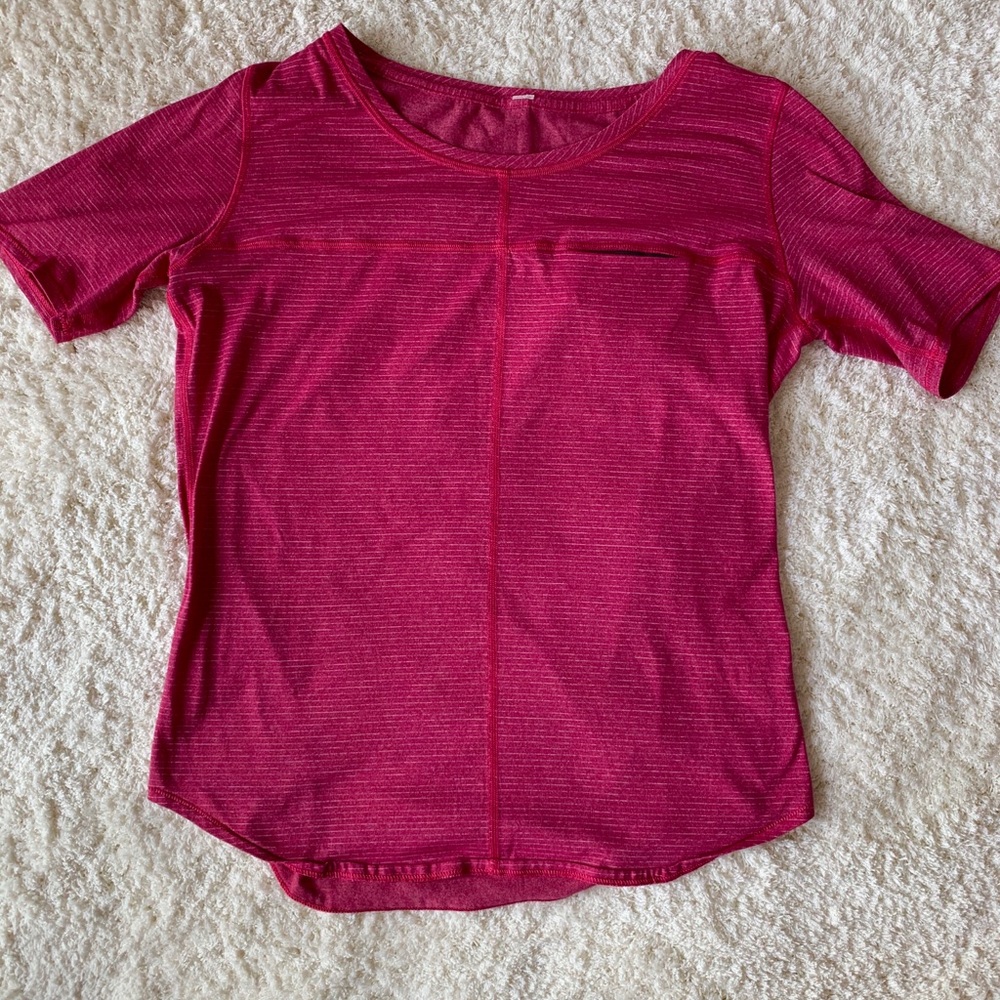 ✰ Lululemon pink athletic short sleeve ✰